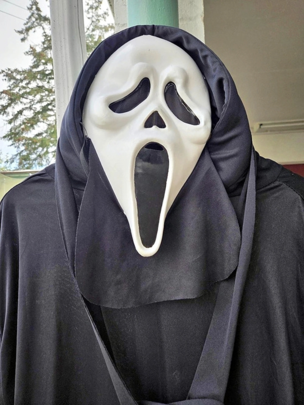 Vintage 1997 Scream Ghost Face Black & White Costume - Picture 2 of 7
